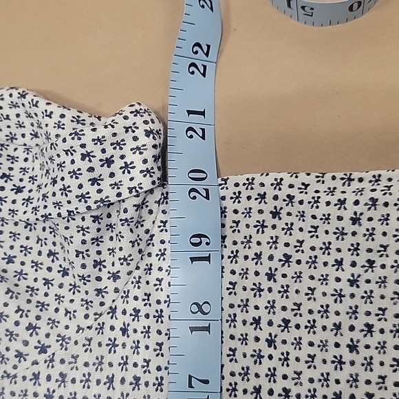 Anthropologie Lilka Size S, White with Navy Blue Motif Pattern Top NEW w/ Tags! - Picture 6 of 12